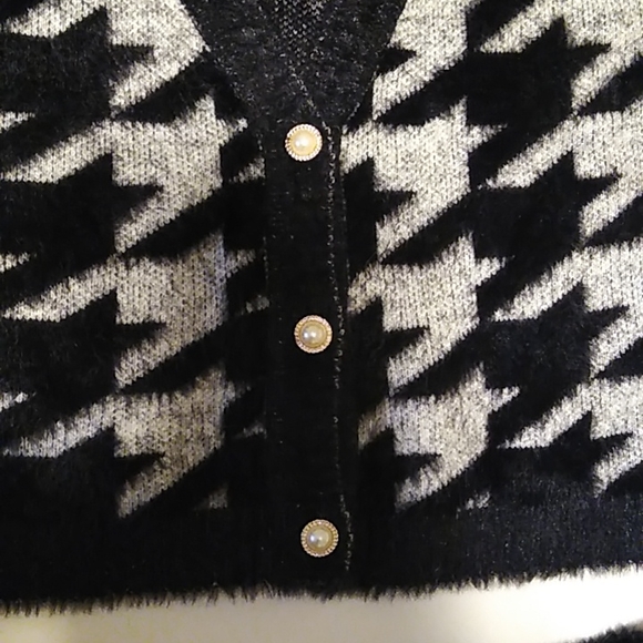 Comfy and warm skirt and cardigan set - Picture 8 of 14